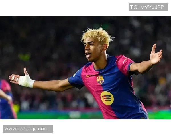 超越常人的足球天才揭秘他们的成长历程与辉煌成就