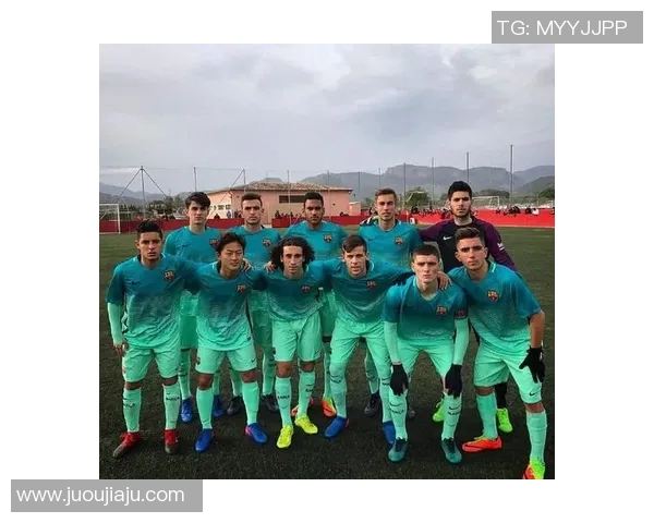 足球明星与靓女的完美搭配精彩瞬间大赏