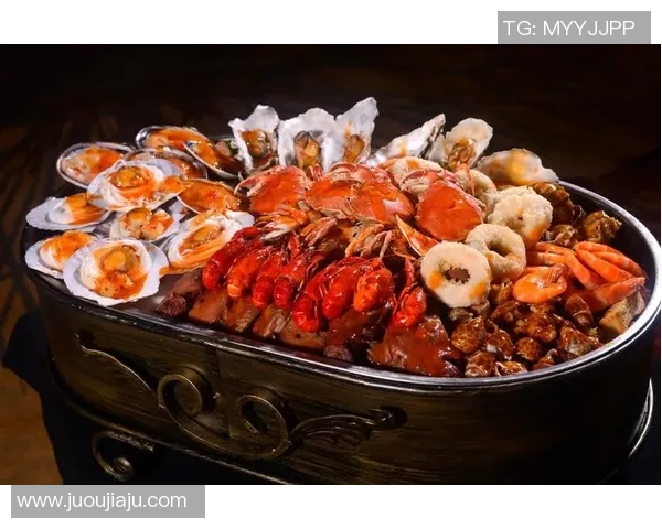 足球明星们的美食之旅精彩瞬间尽在眼前让我们一同领略他们的美味生活