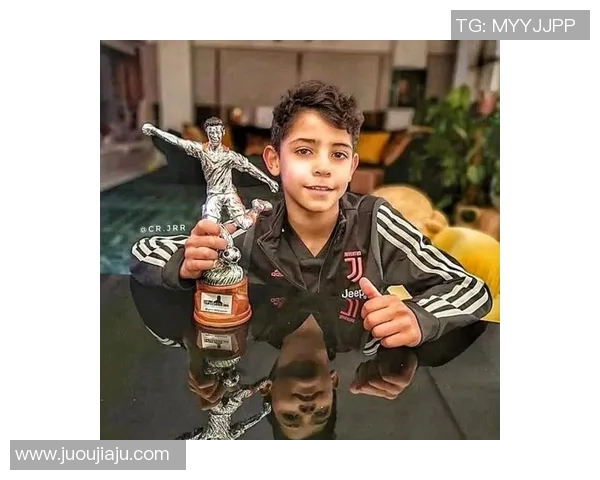 足球明星儿子的小名揭秘看看他们的童年趣事与成长故事