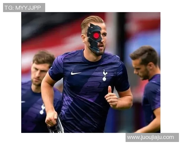 足球明星化妆包的魅力与时尚搭配揭秘让你成为球场上的闪耀焦点