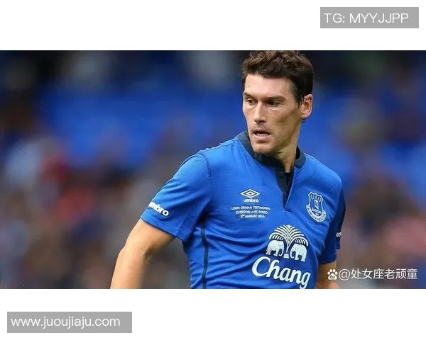 足球明星化身幕后英雄揭秘他们不为人知的训练与生活故事