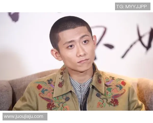 足球明星独特球头发型大揭秘引领时尚潮流的运动风尚