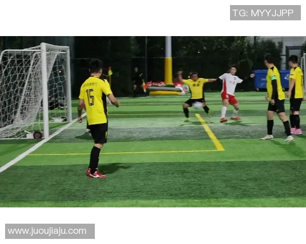 足球明星经典射门动作解析与技巧分享让你成为球场上的射手之王 足球明星经典射门动作解析与技巧分享让你成为球场上的射手之王