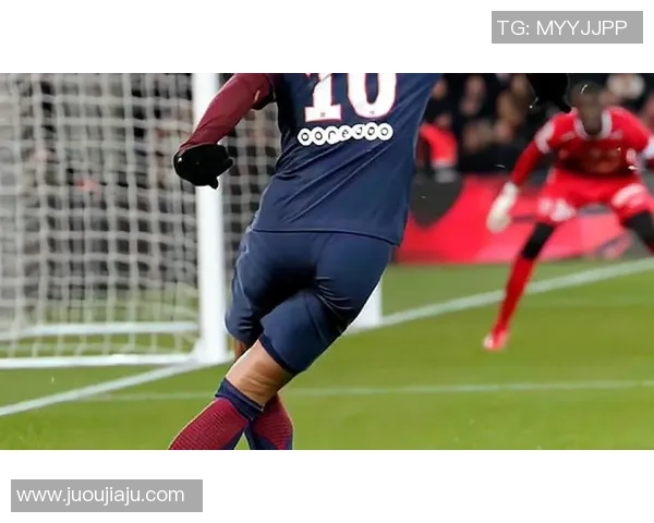 足球明星精彩瞬间插花脚技艺展示高清图片合集 足球明星精彩瞬间插花脚技艺展示高清图片合集